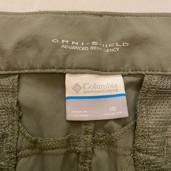 COLUMBIA Women’s Omni-Shield Convertible Pants, 10 - Picture 5 of 7